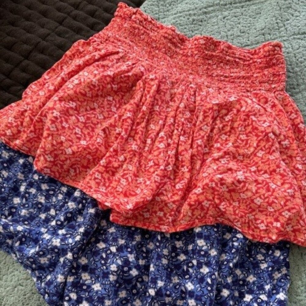 Aerie Patterned flowy Shorts Medium